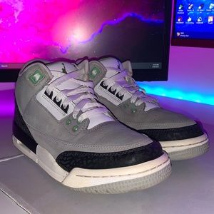 Nike Air Jordan Retro 3 "Chlorophyll" 398614-006 6Y or Women 8, Men’s 8